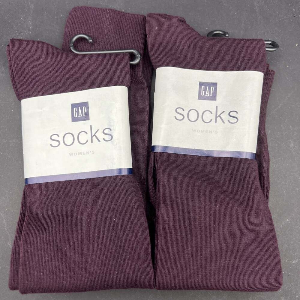 2 Pairs Vintage Gap Women's Crew Socks Burgundy/Plum